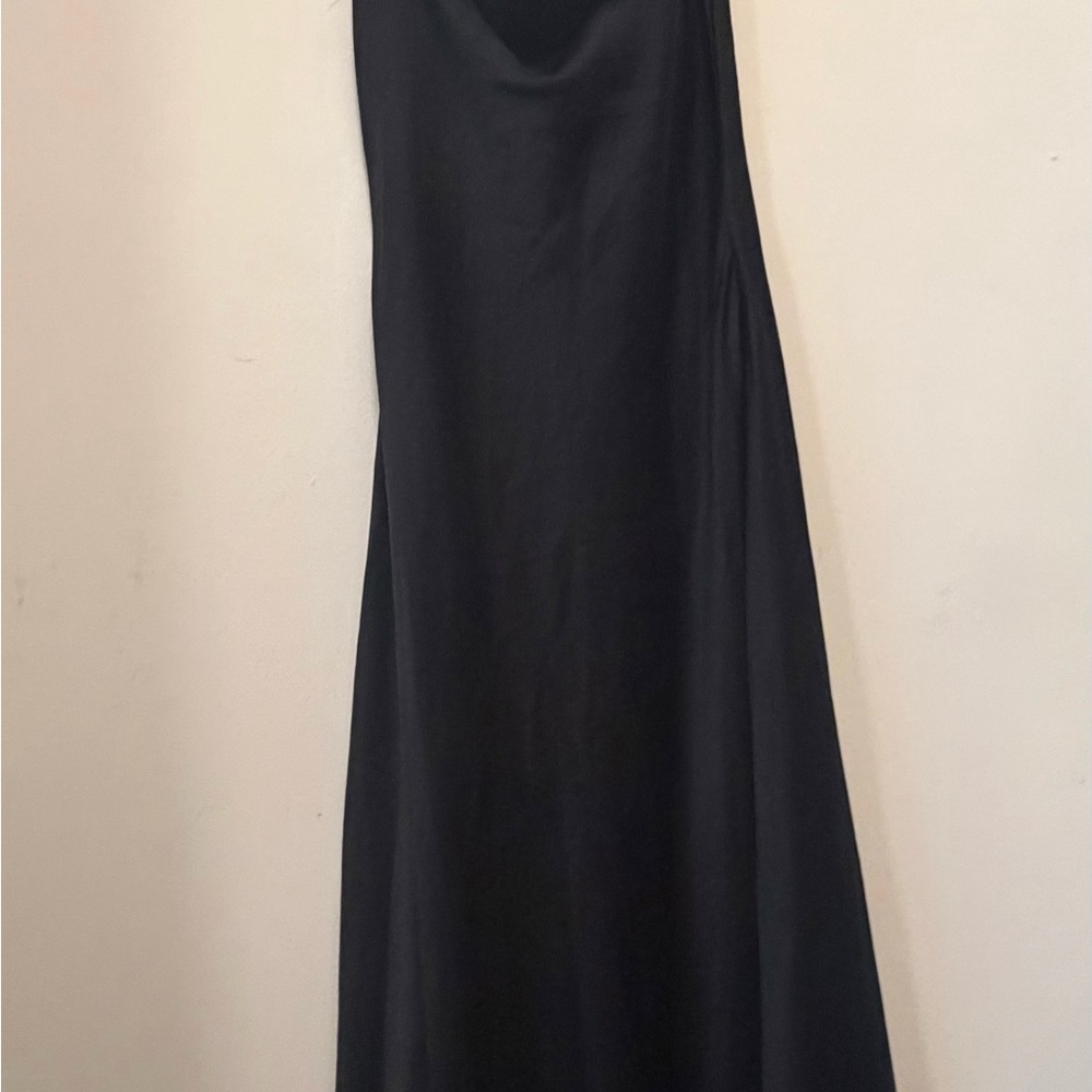 Chic Black Midi Dress with Cowl Neck